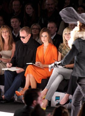 Michael Kors, Victorial Posh Spice Beckham, Heidi Klum proje pist moda gösterisi dışarı ve hakkında candids Mercedes-Benz Moda Haftası 2008 sonbahar koleksiyonları, Manhattan, New York, NY, Şubat 01, 2008. Fotoğraf: Malcolm Brown/Everett Colle
