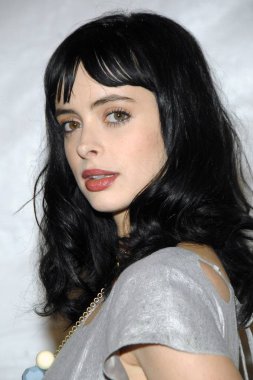 Krysten Ritter Kesinlikle New York Premiere için gelenler, Belki, Ziegfeld Tiyatrosu, New York, Ny, Şubat 12, 2008. Fotoğraf: George Taylor / Everett Koleksiyonu