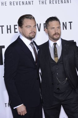 Leonardo Dicaprio, Tom Hardy Revenant Dünya Prömiyeri için gelenler, Tcl Çin 6 Tiyatrolar (eski Grauman's), Hollywood, Ca Aralık 16, 2015. Fotoğraf: Michael Germana / Everett Koleksiyonu