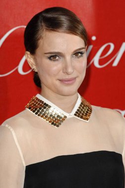 Natalie Portman 22 Yıllık Palm Springs Uluslararası Film Festivali Ödülleri Gala için gelenler, Palm Springs Kongre Merkezi, Palm Springs, Ca Ocak 8, 2011. Fotoğraf: Elizabeth Goodenough / Everett Koleksiyonu