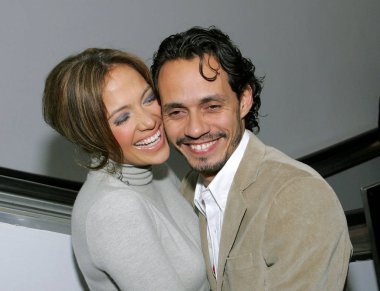 Jennifer Lopez, Marc Anthony bir bitmemiş Life Premiere, yönetim Guild (DGA) Theater, New York, NY, 07 Eylül 2005 için gelenler. Fotoğraf: Gregorio Binuya/Everett Collection