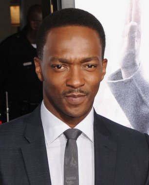 Anthony Mackie Bizim Marka Kriz Premiere, Tcl Çince 6 Tiyatrolar (eski Grauman's), Los Angeles, Ca Ekim 26, 2015 için gelenler. Fotoğraf: Dee Cercone /Everett Collection