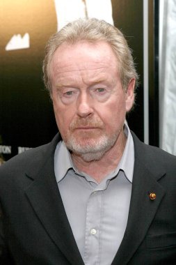 Ridley Scott American Gangster Premiere için gelenler Benefit Boys & Girls Clubs of America, Apollo Tiyatrosu Harlem, New York, Ny, Ekim 19, 2007. Fotoğraf: Jay Brady / Everett Koleksiyonu