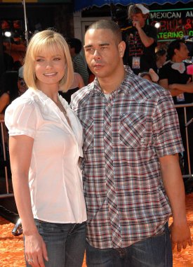 Jaime Pressly, Eric Cubiche Horton Hears A Who Los Angeles Premiere için gelenler de!, Westwood Mann Village Tiyatrosu, Los Angeles, Ca, Mart 08, 2008. Fotoğraf: David Longendyke / Everett Koleksiyonu