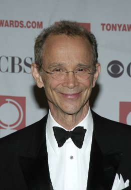 Joel Grey at 2004 Tony Ödülleri, New York City, 6 Haziran 2004 (Fotoğraf: S Sarac/Everett Collection)