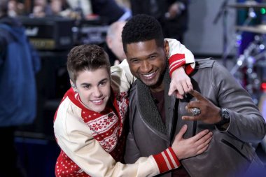 Justin Bieber, Justin Bieber ile Nbc Today Show Konser için sahnede Usher, Rockefeller Plaza, New York, Ny Kasım 23, 2011. Fotoğraf: Andres Otero /Everett Collection