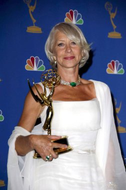 58 Yıllık Primetime Emmy Ödülleri için basın odasında Helen Mirren - Basın Odası, Tapınak Oditoryum, Los Angeles, Ca, Ağustos 27, 2006. Fotoğraf: Michael Germana / Everett Koleksiyonu