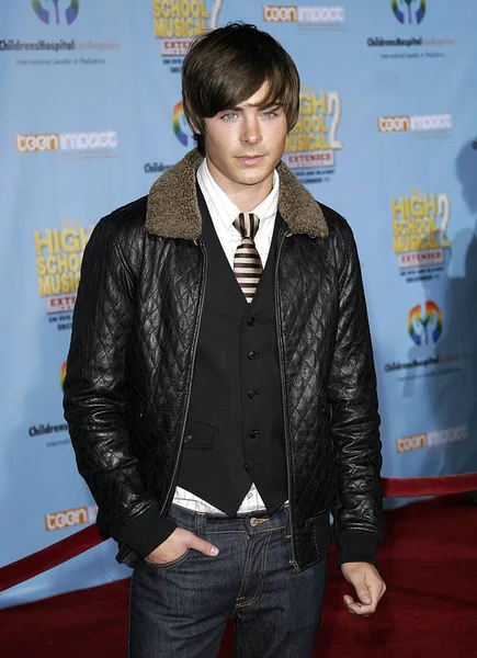 Zac Efron Arrivals Dvd Premiere High School Musical Benefiting Los — 图库照片