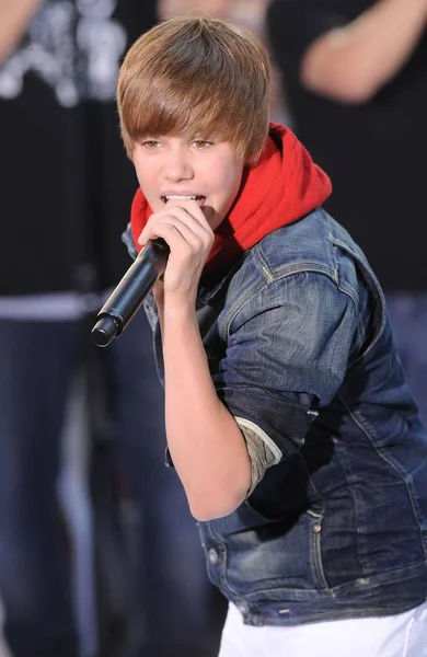 Justin Bieber Het Podium Voor Nbc Today Show Concert Met — Stockfoto