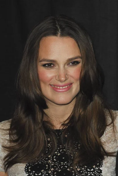 Keira Knightley Writers Guild Of America Wga Ödülleri için gelenler: West Coast Töreni, Hyatt Regency Century Plaza, Los Angeles, Ca Şubat 14, 2015. Fotoğraf: Elizabeth Goodenough / Everett Koleksiyonu