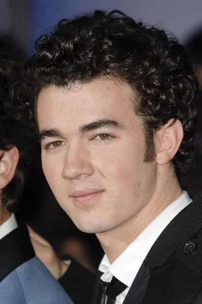 Kevin Jonas Při Příjezdu Pro Jonase Bratří Premiéru Koncertních Zážitku — Stock fotografie