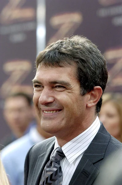 Antonio Banderas Przybyłych Premierę Legend Zorro Orpheum Theater Los Angeles — Zdjęcie stockowe