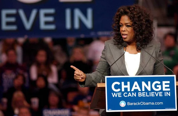 Oprah Winfrey Asistió Mitin Campaña Barack Obama Para Las Primarias —  Fotos de Stock