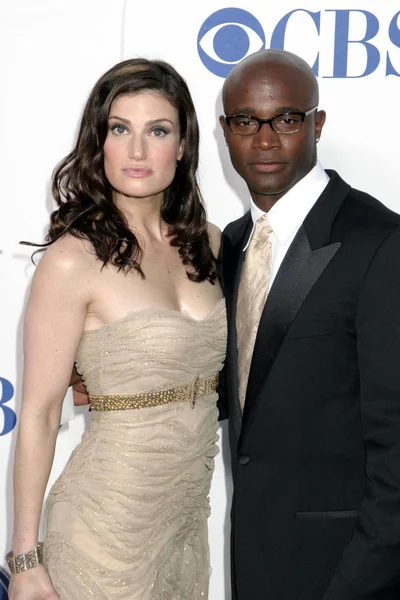 Idina Menzel Taye Diggs Arrivals American Theatre Wings Antoinette Perry — Stock Photo, Image