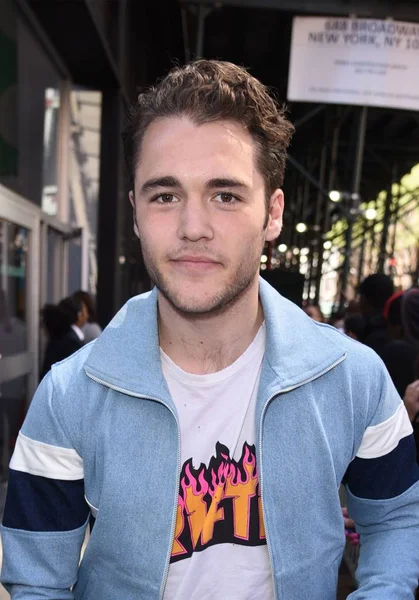 Charlie Depew Out Pour Celebrity Candids Tue New York Avril — Photo