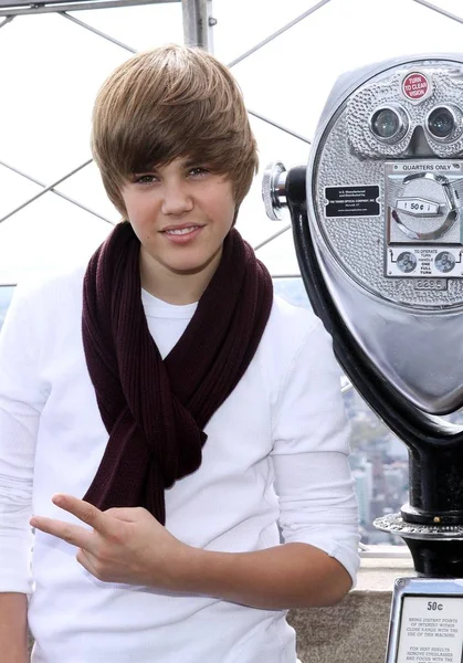 Justin Bieber Docházce Empire State Building Lighting Pro Jumpstart Každoroční — Stock fotografie