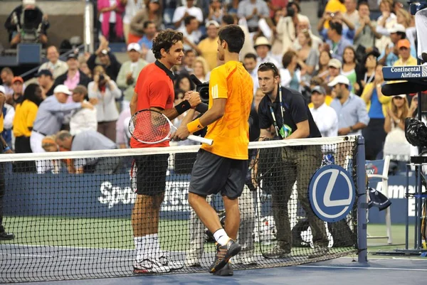 Roger Federer Novak Djoković Při Veřejném Vystoupení Pro Usa Open — Stock fotografie