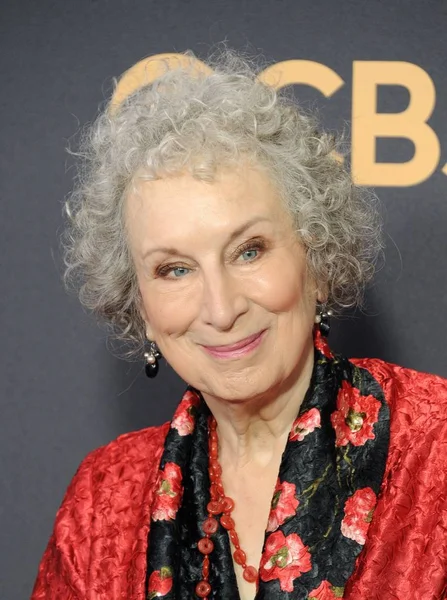 Margaret Atwood Las Llegadas Para Los 69º Premios Emmy Anuales — Foto de Stock