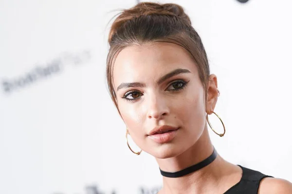 Emily Ratajkowski Las Llegadas Daily Front Rows Fourth Annual Fashion — Foto de Stock