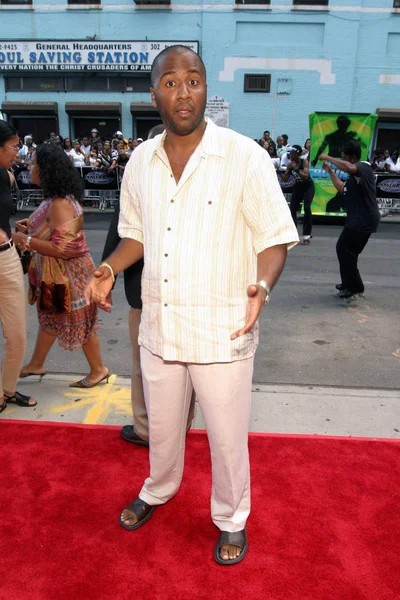 Malcolm D. Lee at arrivals for Urbanworld Film Festival Opening Night ROLL BOUNCE Premiere, Magic Johnson Theaters Harlem, New York, NY, June 22, 2005. Photo by: Donald Bowers/Everett Collection