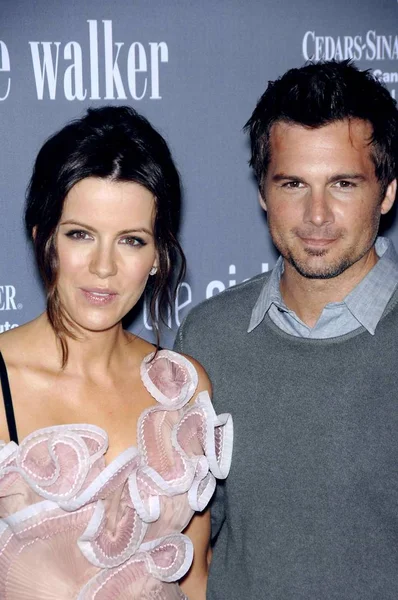 Kate Beckinsale Len Wiseman Arrivals 4Th Annual Elyse Walker Pink — стоковое фото