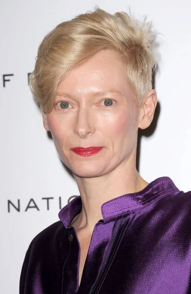 Tilda Swinton Bei Der Ankunft Für Die Gala Des Nationalen — Stockfoto