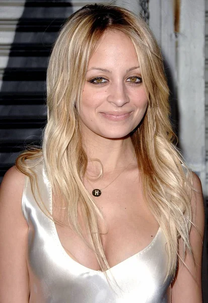 Nicole Richie Son Arrivée Magasin Phare Collectif Dcma Grand Opening Photos De Stock Libres De Droits