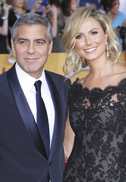 George Clooney Stacy Keibler Yıllık Screen Actors Guild Sag Ödülleri Stok Resim