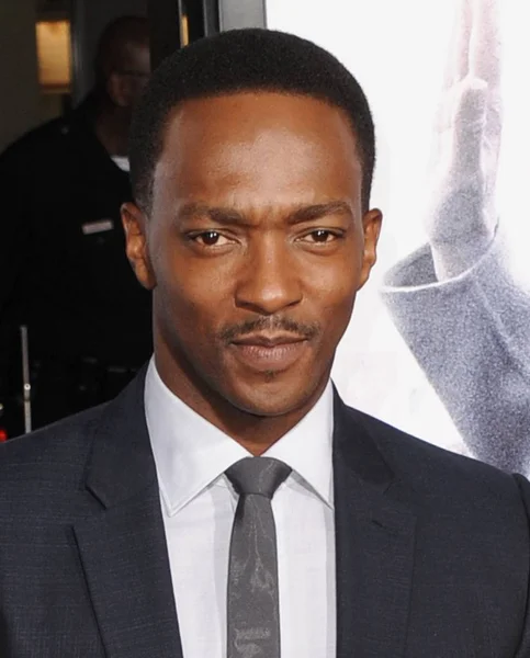 Anthony Mackie Při Příjezdu Brand Krizová Premiéra Tcl Čínský Divadel Stock Snímky