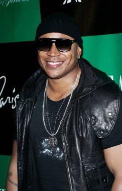 Ll Cool J için katılım Galeri Nightclub, Planet Hollywood Resort and Casino, Las Vegas, Nv Mayıs 21, 2011 gerçekleştirir. Fotoğraf: James Atoa / Everett Koleksiyonu