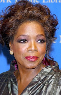 Oprah Winfrey Ny Halk Kütüphanesi 6 Yıllık Kütüphane Lions Gala, Ny Halk Kütüphanesi, New York, Ny, 13 Kasım 2006 için gelenler. Fotoğraf: Kristin Callahan / Everett Koleksiyonu