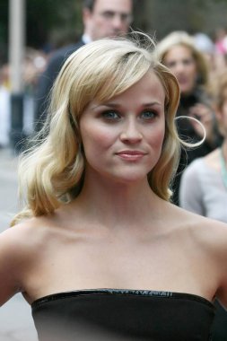 32 Yıllık Toronto Uluslararası Film Festivali'nde Rendition Dünya Prömiyeri için gelenler Reese Witherspoon, Roy Thomson Hall, Toronto, Kanada, On, Eylül 07, 2007. Fotoğraf: Myra /Everett Collection