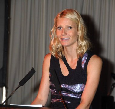 Gwyneth Paltrow (Preen elbise giyiyor) Umut Benefit Gala, Tribeca Rooftop, New York, Ny Temmuz 29, 2009 City's Champions of the Children için katılım. Fotoğraf: Rob Rich / Everett Koleksiyonu