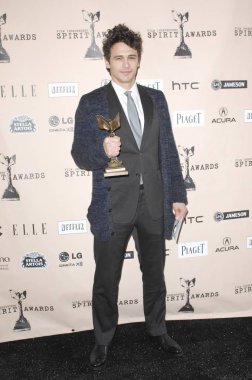 James Franco için basın odasında 2011 Film bağımsız Ruh Ödülleri-basın odası, sahilde, Santa Monica, CA Şubat 26, 2011. Fotoğraf: Elizabeth Goodenough/Everett Collection