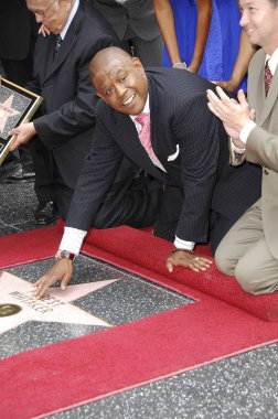 Orman Whitaker Orman Whitaker için Hollywood Walk Of Fame Star için indüksiyon töreninde, Kodak Tiyatrosu önünde Hollywood Bulvarı, Los Angeles, Ca, Nisan 16, 2007. Fotoğraf: Michael Germana / Everett Koleksiyonu