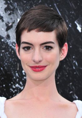 Anne Hathaway karanlık şövalye yükselir Premiere, ayk Loews Lincoln Square Theater, New York, NY Temmuz 16, 2012 için gelenler. Fotoğraf: Gregorio T. Binuya/Everett Collection