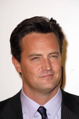 Matthew Perry 8 yıllık Lili Claire Vakfı yararı, Beverly Hilton, Beverly Hills, CA, 15 Ekim 2005 için gelenler. Fotoğraf: Michael Germana/Everett Collection