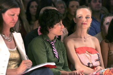 Heather Graham, Olympus moda Week Spring 2006 için moda şovunda-Vivienne Tam, Plaza, New York, NY, 14 Eylül 2005. Fotoğraf: Gregorio Binuya/Everett Collection
