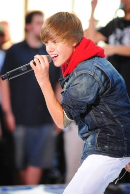 Justin Bieber Justin Bieber ile Nbc Today Show Konseriçin sahnede, Rockefeller Plaza, New York, Ny Haziran 4, 2010 