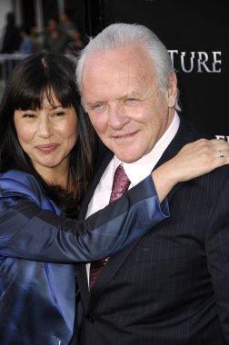 Stella Arroyave, Anthony Hopkins Kırık Premiere için gelenler, Westwood Mann's Village Tiyatrosu, Los Angeles, Ca, Nisan 11, 2007. Fotoğraf: Michael Germana / Everett Koleksiyonu