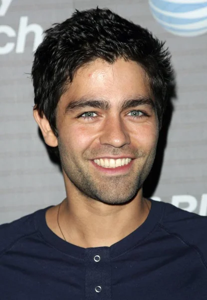 Adrian Grenier Arrivals Blackberry Torch Launch Party Museum Architecture Design — Stock Photo, Image