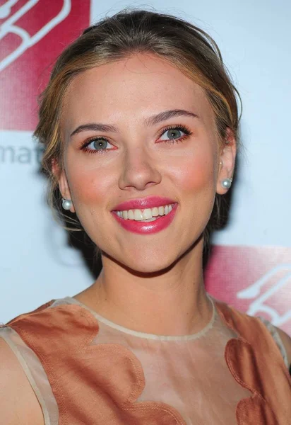 Scarlett Johansson Arrivals New Dramatist 61St Annual Benefit Luncheon Marriott — Stock Photo, Image