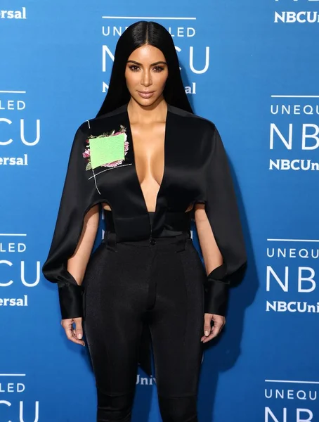 Kim Kardashian Pada Saat Kedatangan Untuk 2017 Nbcuniversal Upfront Presentation — Stok Foto