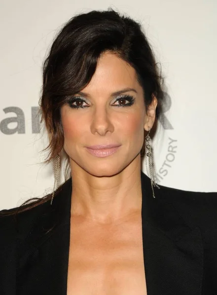 Sandra Bullock Wearing Irit Design Earrings Arrivals Amfar Inspiration Gala — Stock Photo, Image