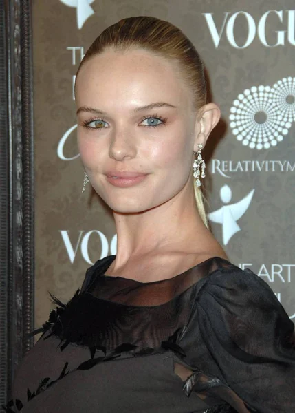 Kate Bosworth Vid Ankomst För Konsten Att Elysium 2Nd Årliga — Stockfoto