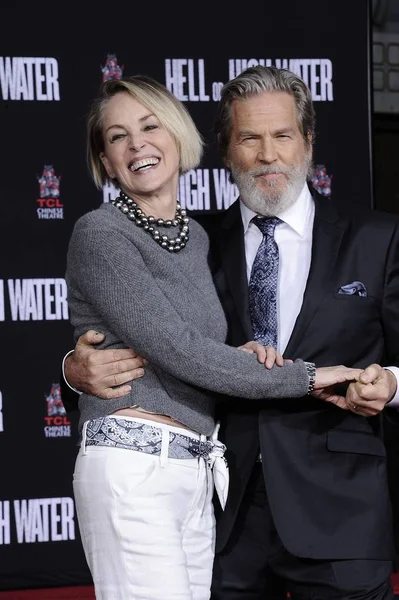 Sharon Stone Jeff Bridges Una Apparizione Pubblica Jeff Bridges Handprint — Foto Stock