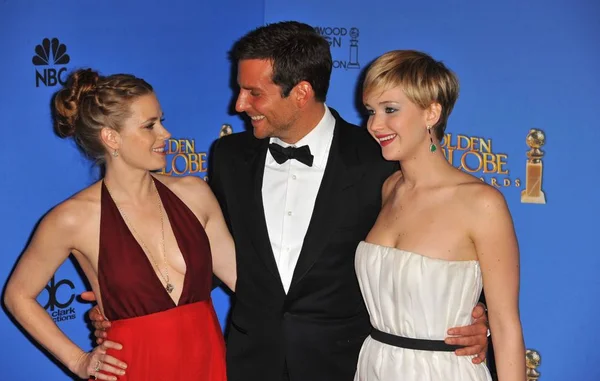 Amy Adams Bradley Cooper Jennifer Lawrence Sajtószobában 71St Golden Globes — Stock Fotó