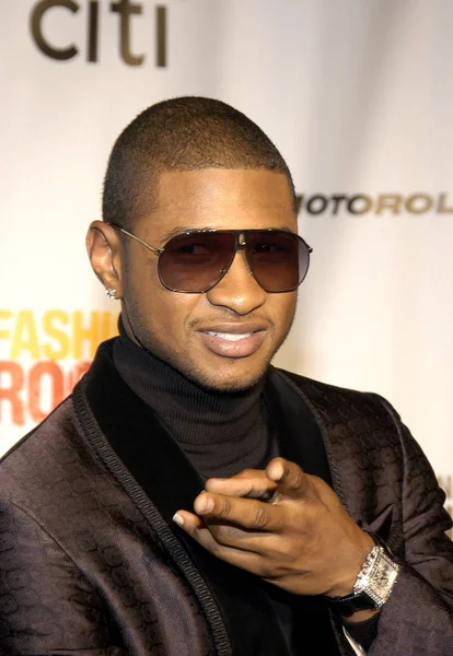 Singer Usher Llega Conde Nast Fashion Rocks Unprecedented Night Style — Foto de Stock