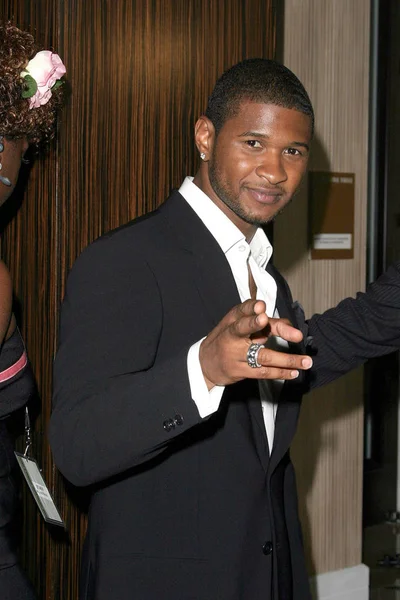 Usher Arrivals Ascap Pop Music Awards Beverly Hilton Hotel Los — Photo