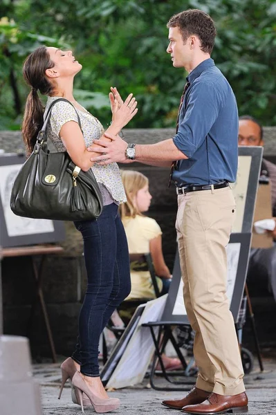 Mila Kunis Justin Timberlake Central Park Set Friends Benefits Out — стоковое фото